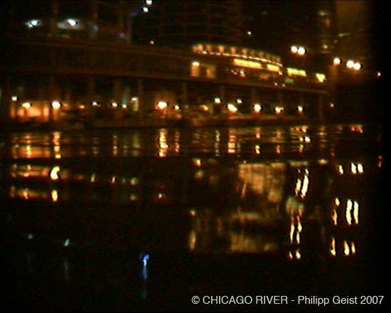 ChicagoRiverNightStill0066